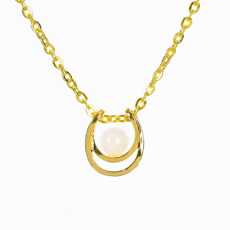 U-Shaped Pearl Pendant Crystal Necklace: Minimalist Niche Design for Luxury Aesthetic