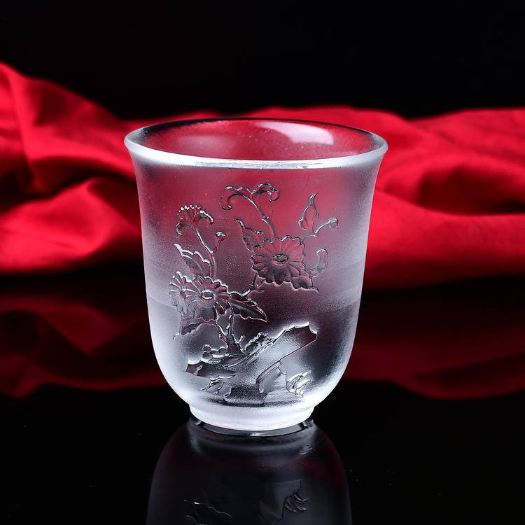 Artisan Crystal Melting Cup - Exquisite Chrysanthemum Single Cup for Discerning Tea Connoisseurs