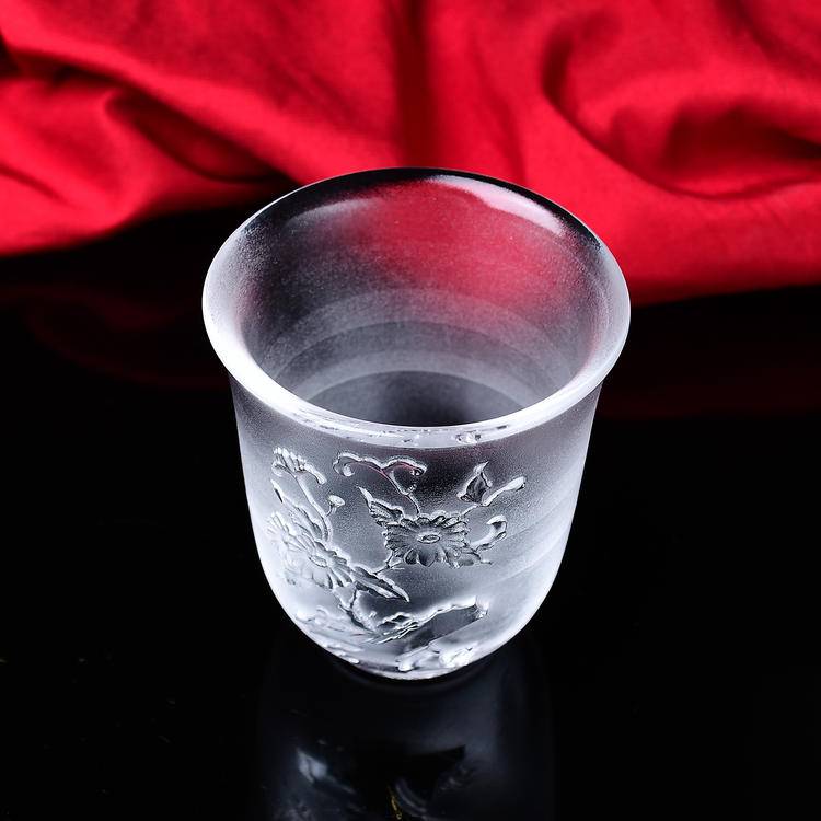 Artisan Crystal Melting Cup - Exquisite Chrysanthemum Single Cup for Discerning Tea Connoisseurs