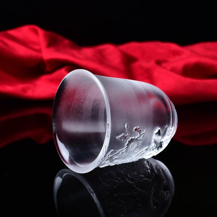 Artisan Crystal Melting Cup - Exquisite Chrysanthemum Single Cup for Discerning Tea Connoisseurs