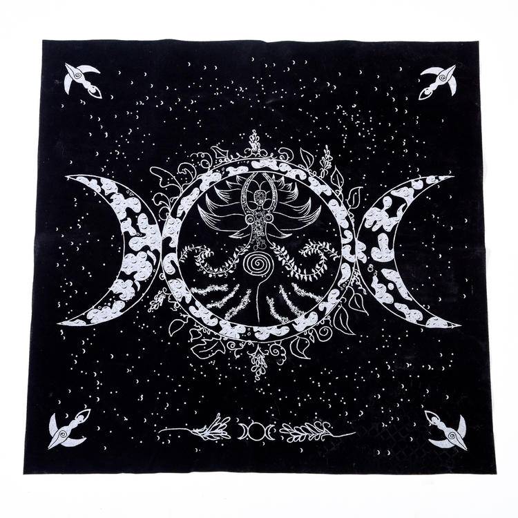 Mystical Tarot Tablecloth & Velvet Cloth Pad - Sacred Divination Mat with Non-Woven Patterns